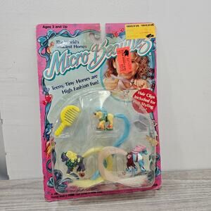IN PACKAGE UNOPEN Little Micro Beauties Tiny Horses 1989 Toy Vintage Nostalgia